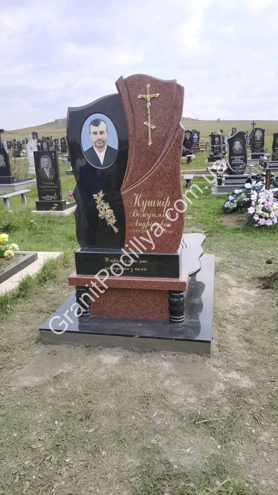 Подвійний пам'ятник з граніту - Кам'янець-Подільський | GranitPodillya